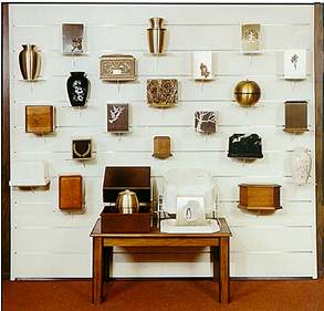 wall_unit.jpg (14582 bytes)